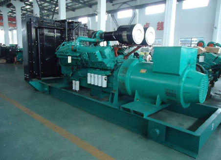 中兴镇800kw康明斯柴油发电机组